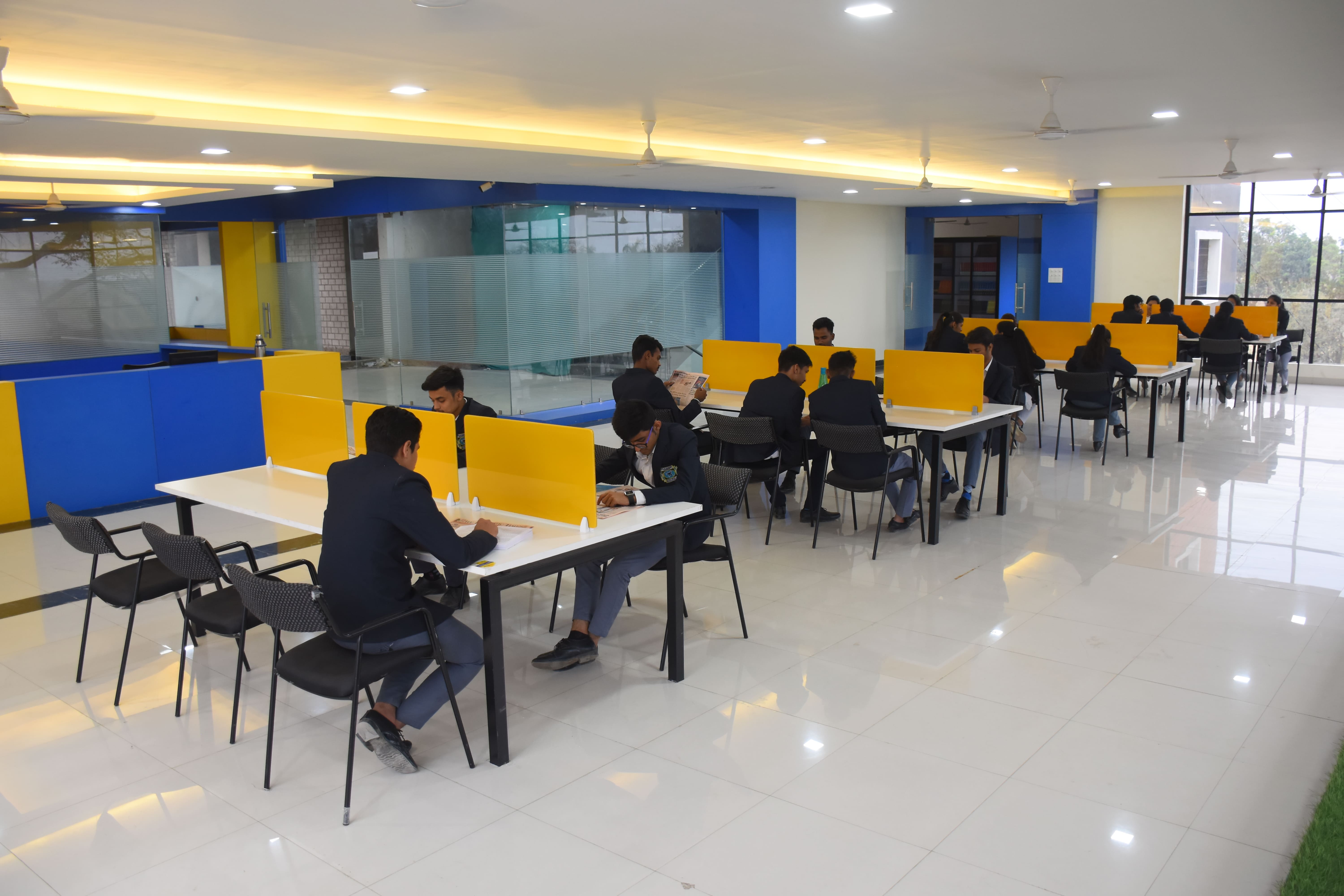 IPS Academy Sanwer College Images photo 7